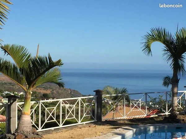 Maison F4 120 m² avec piscine et vue mer - Saint-Paul