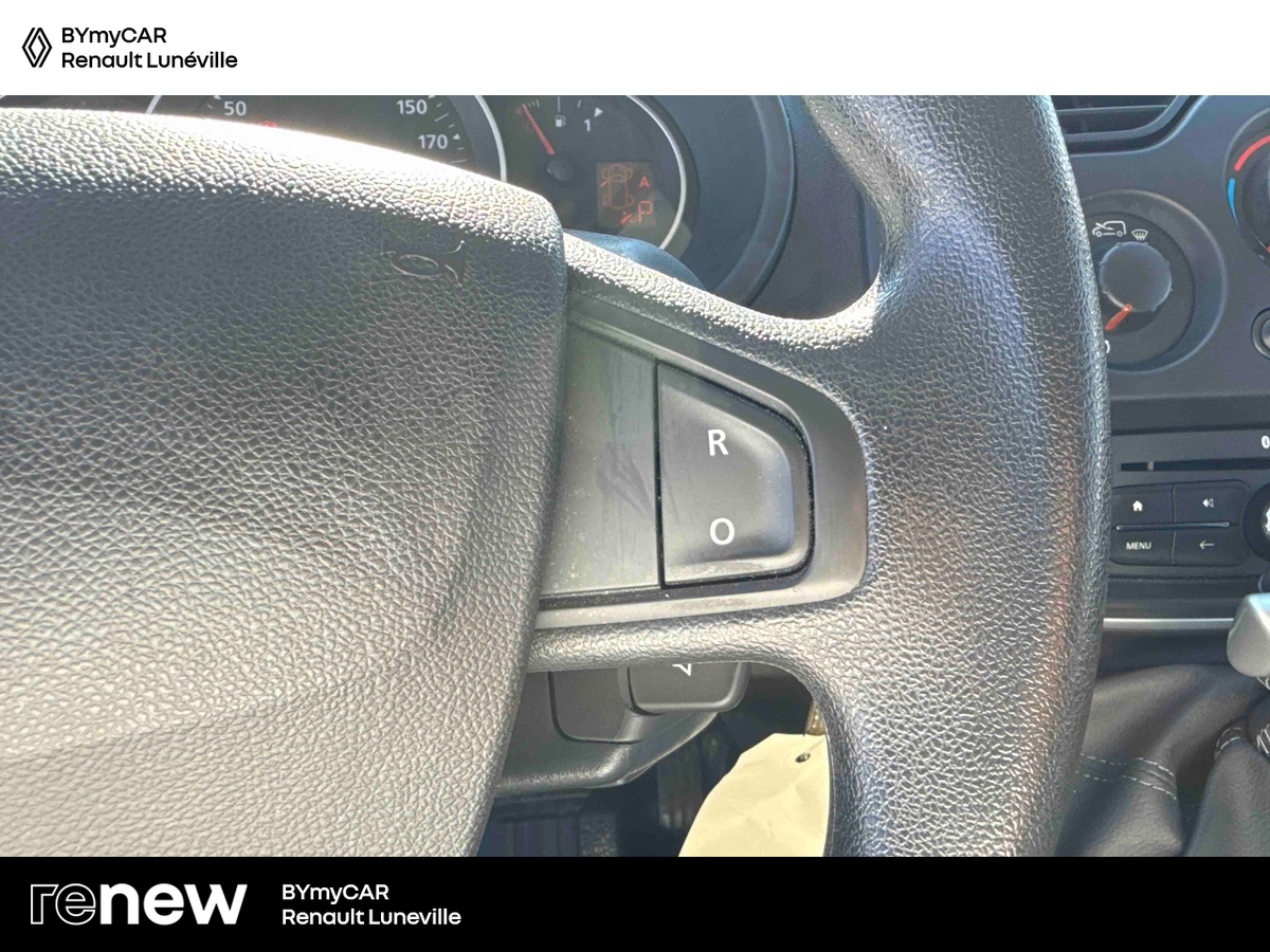 Renault KANGOO EXPRESS DCI 90 E6 EDC — photo 17