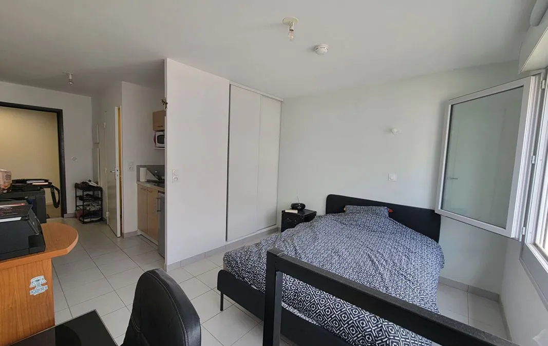 Photo 1