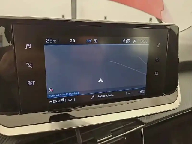 Peugeot 2008 puretech 130 s&amp;s bvm6 — photo 15