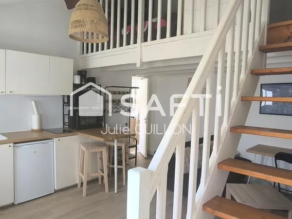 Studio meublé en mezzanine avec jardinClé en main