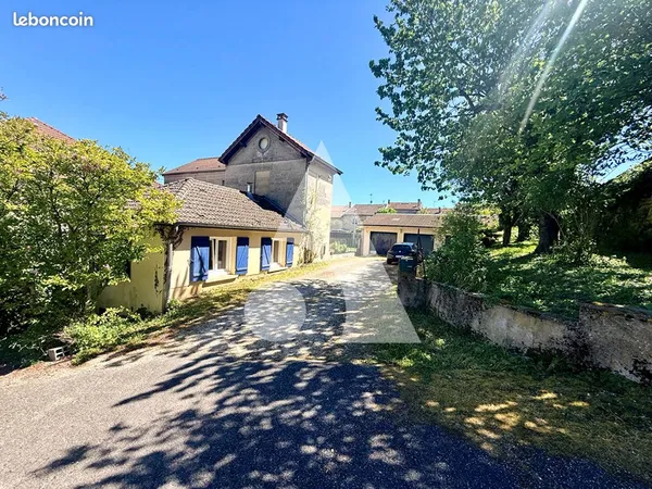 Maison de village 4 pièces 160 m²