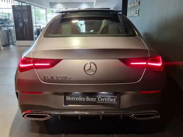 Mercedes Cla 200 d coupé amg line — photo 28