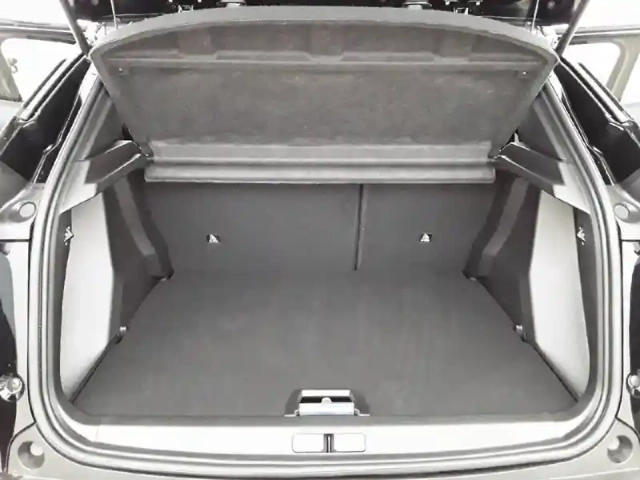 Peugeot 2008 hybrid 145 e-dcs6 — photo 6