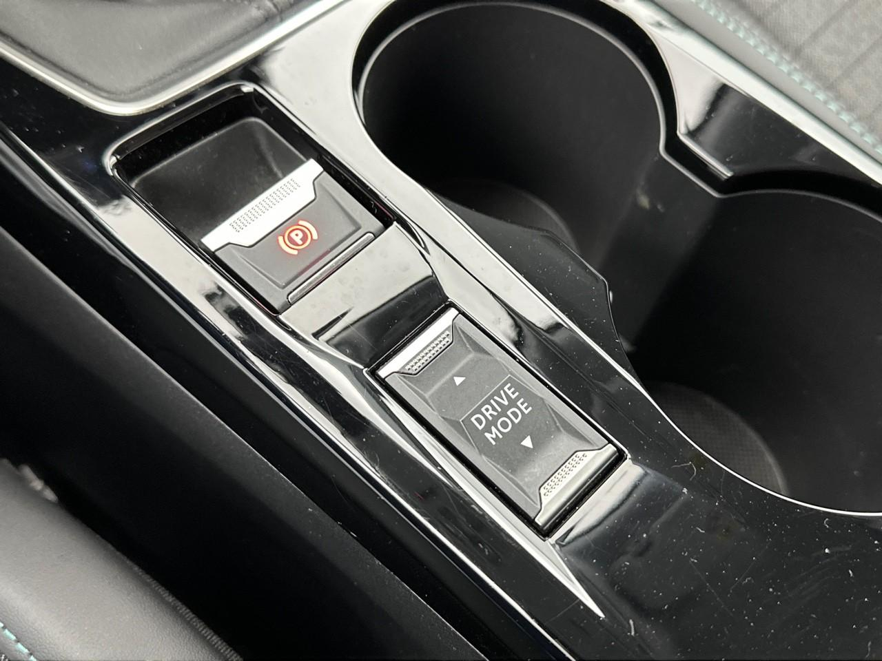 Peugeot 2008 puretech 100 s&s bvm6 allure — photo 31