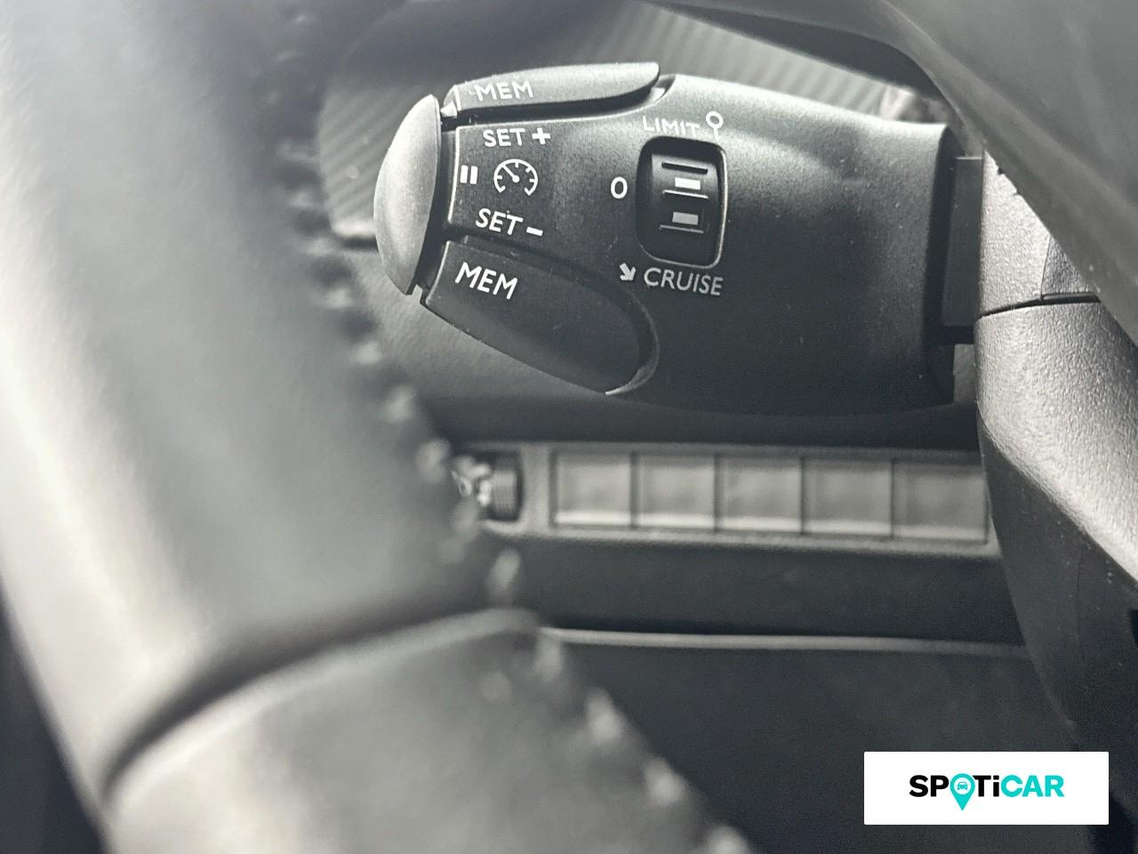 Peugeot 208 1.2 100ch s&s style — photo 19