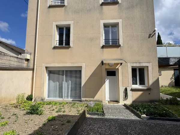 IMMEUBLE DE RAPPORT 2 LOGEMENTS FORTE RENTABILITÉ POTENT