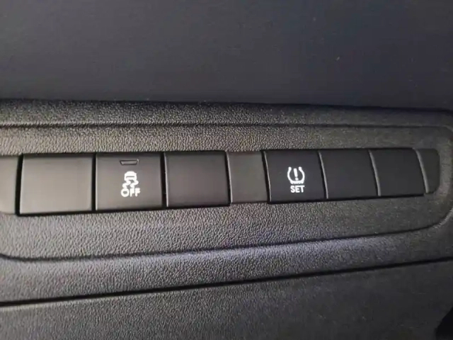 Peugeot 208 puretech 68ch bvm5 — photo 42