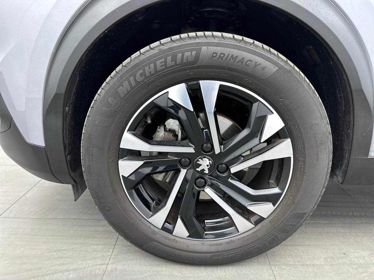 Peugeot 2008 puretech 130 s&s bvm6 allure — photo 16