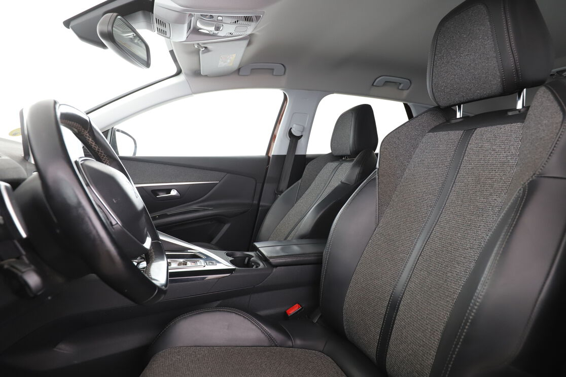 Peugeot 3008 1.6 Blue-HDi Allure Business EAT6 — photo 9