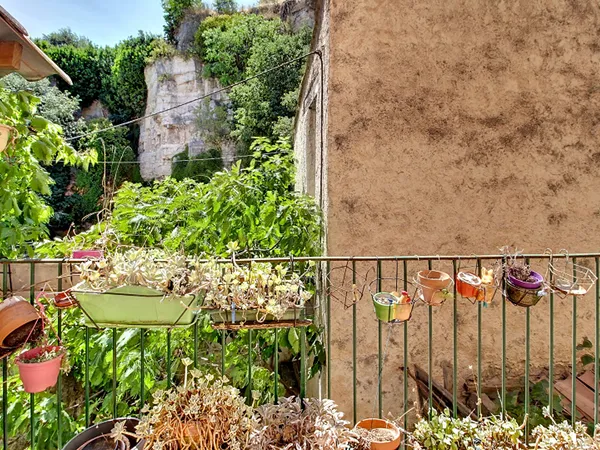 EXCLUSIVITE ! A VENDRE DRAGUIGNAN studio + appartement T2 + combles + cave