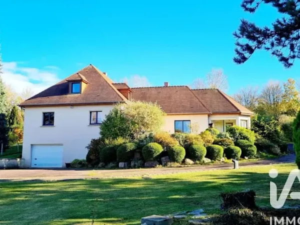 Maison 7 pièces 235 m²