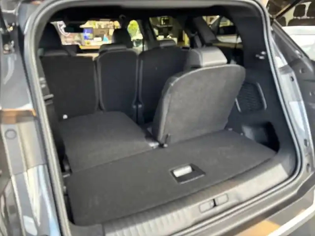 Peugeot 5008 hybrid 145 e-dcs6 — photo 46