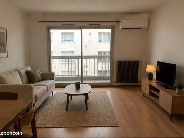 T2 meublé 41 m² + loggia 9 m², clim, Toulon Saint-Roch