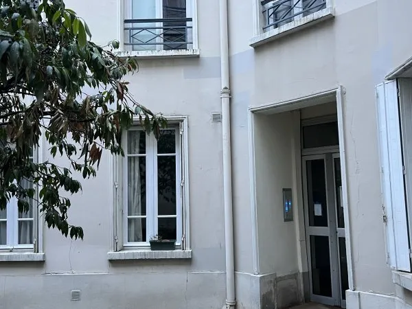 Loue chambre en colocation dans appartement