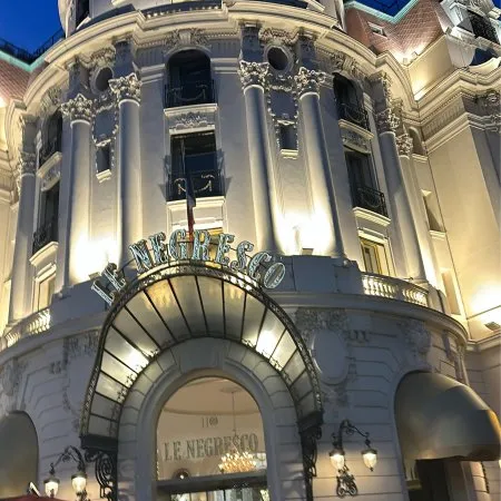 Appart à louer à Nice Negresco