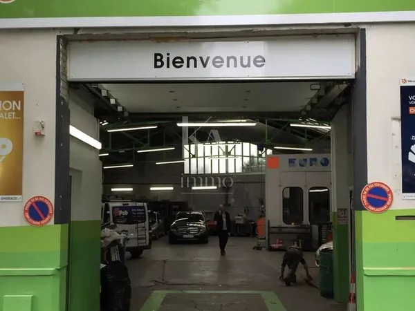 Local commercial 322 m² Argenteuil