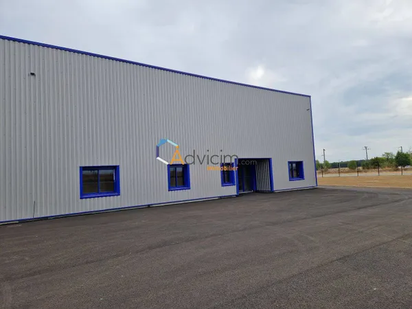 Local d'activité 500 m²