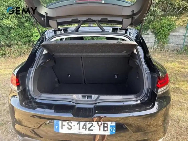 Renault Megane mégane iv berline tce 115 fap — photo 6