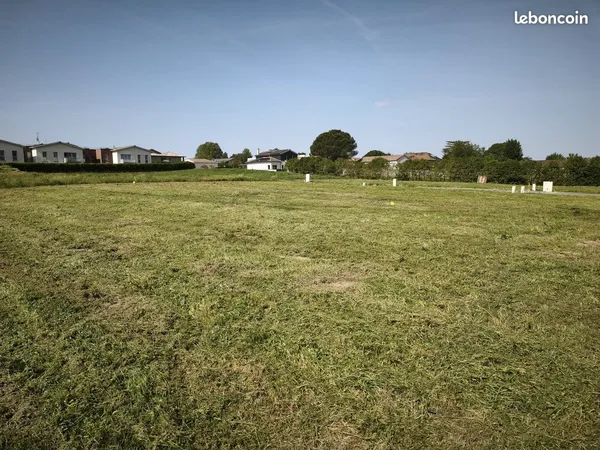 Terrain 250 m² Toulenne