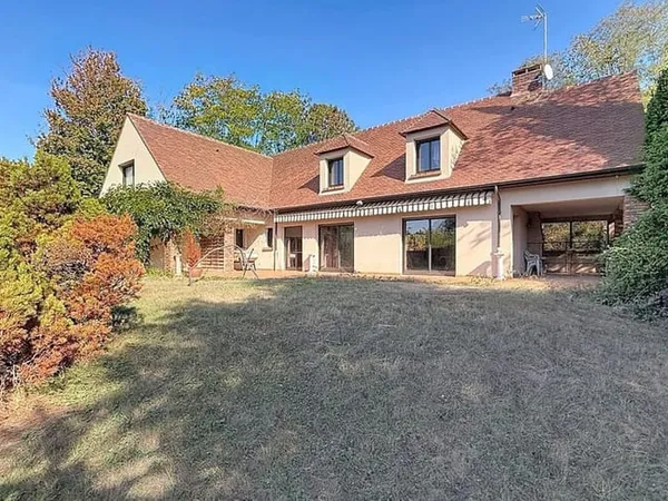 Maison 7 pièces 344 m²