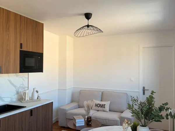 T1 meublé entièrement rénové - Sedan centre-ville - 25 m²
