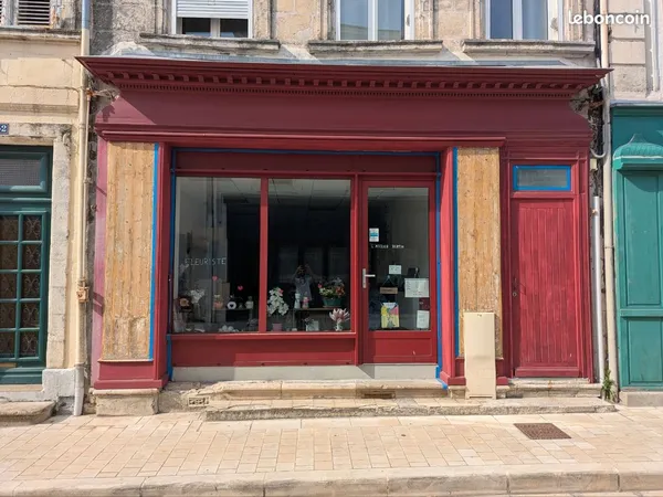Local commercial centre-ville
