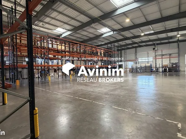 Bureaux 1400 m² Dissay