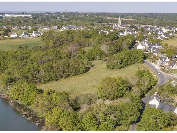 Terrain à bâtir de 347 m² à PLOUGOUMELEN (56)
