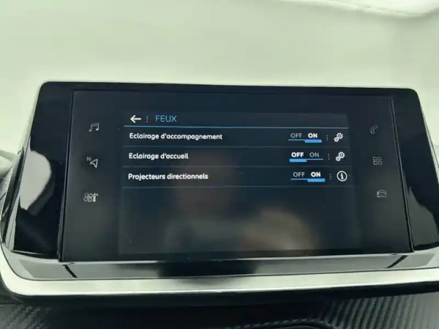 Peugeot 2008 puretech 130 s&amp;s eat8 — photo 3