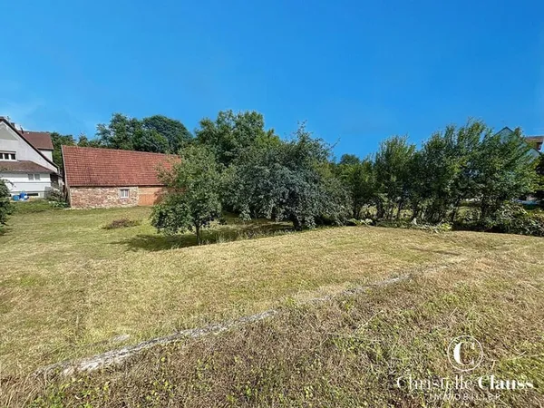Terrain 586 m²