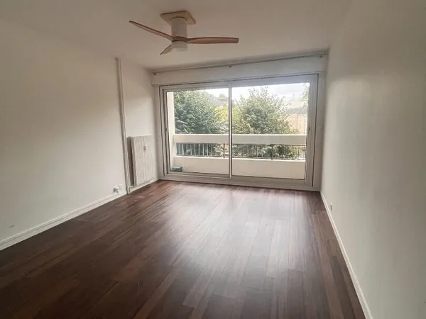 A LOUER - Appartement T1BIS avec balcon quartier Doutre