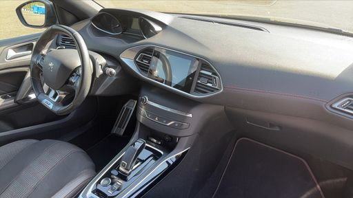 Peugeot 308 1.2 PureTech 130 EAT8 - GT – 2021 – 74274 km – Essence – Boîte Automatique — photo 33