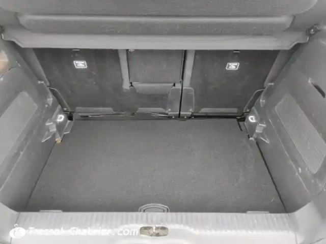 Citroën C3 Aircross puretech 130 s&amp;s eat6 shine — photo 18