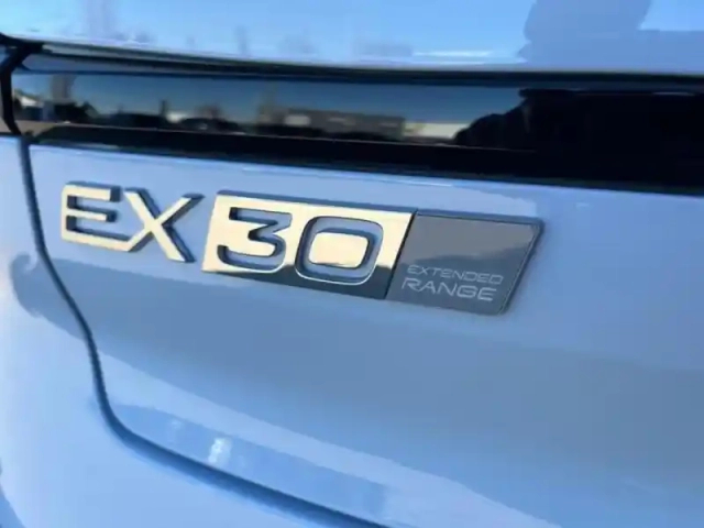 Volvo Ex30 single extended range 272ch ultra — photo 15