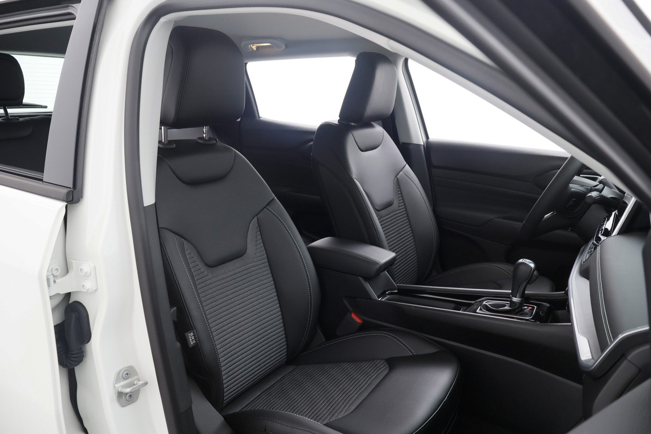 Jeep Compass — photo 14