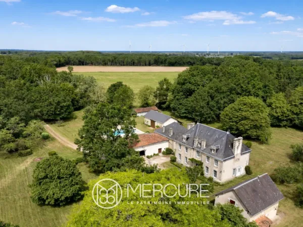 Propriété de caractère du XIXe siècle avec maison d'amis, dépend