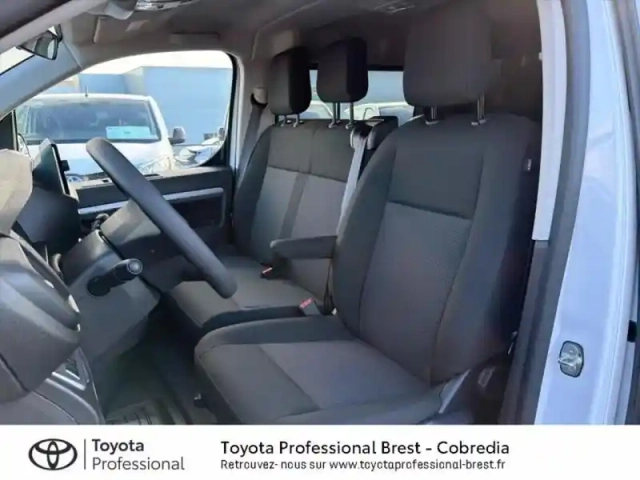 Toyota Proace medium 2.2 d-4d 150 cabine approfondie start pack confort bva my25 — photo 11