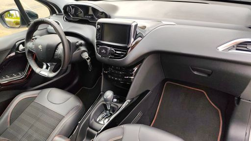 Peugeot 2008 1.2 PureTech 130 EAT6 - GT Line – 2019 – 48133 km – Essence – Boîte Automatique — photo 22