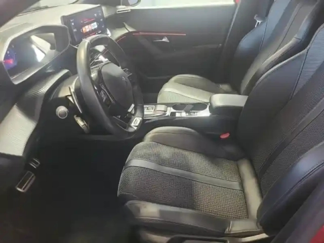Peugeot 208 1.2 puretech 130ch s&amp;s gt eat8 — photo 9