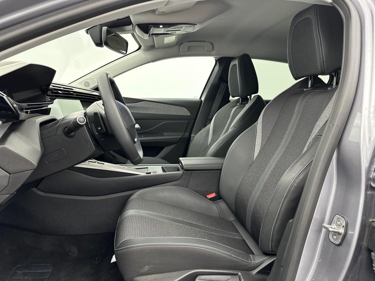 Peugeot 308 hybrid 145 e-dcs6 allure — photo 9