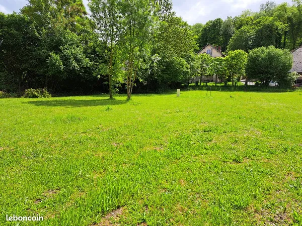 A vendre terrain à bâtir de 557 m2 à Méry-sur-Oise