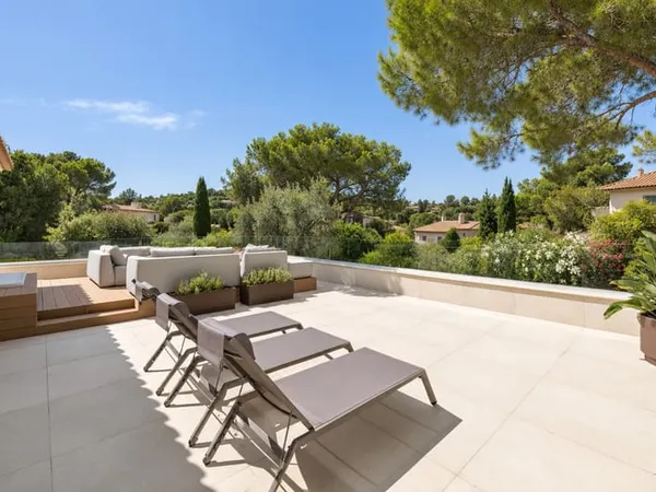 Dernier étage - Type 4 contemporain Sud/Ouest et ses 68 mètres carrés de terrasse