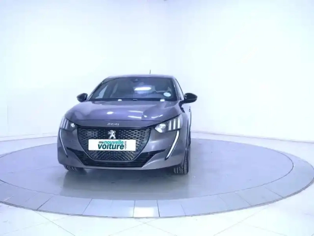 Peugeot 208 puretech 100 s&amp;s eat8 — photo 24