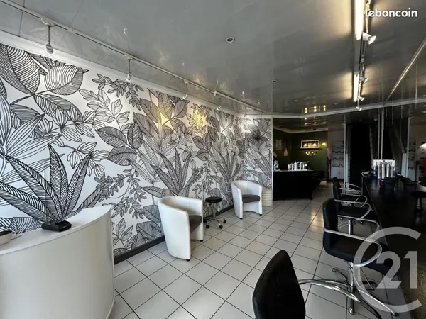 Commerce coiffure 67 m²