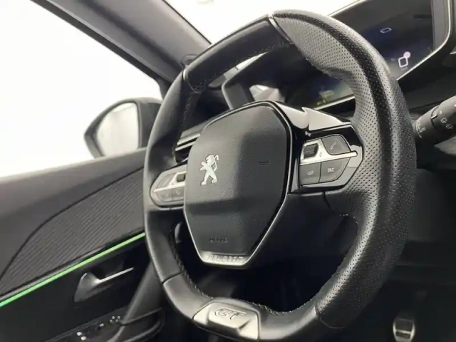 Peugeot 2008 puretech 130 s&amp;s bvm6 — photo 60