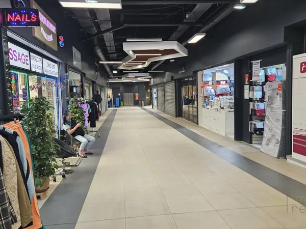 Fonds de commerce 1 pièce 31 m²