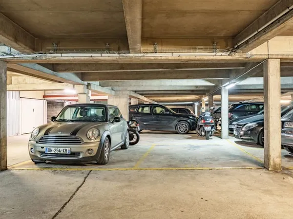 Boulogne Nord - Anna Jacquin - Parking