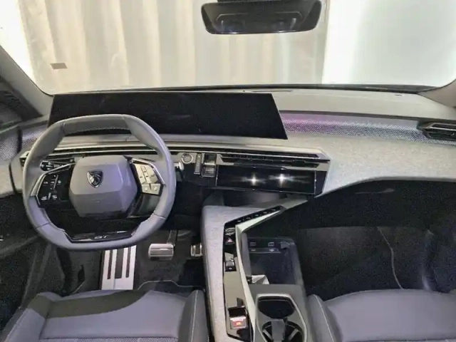 Peugeot 3008 hybrid 145 e-dcs6 — photo 9