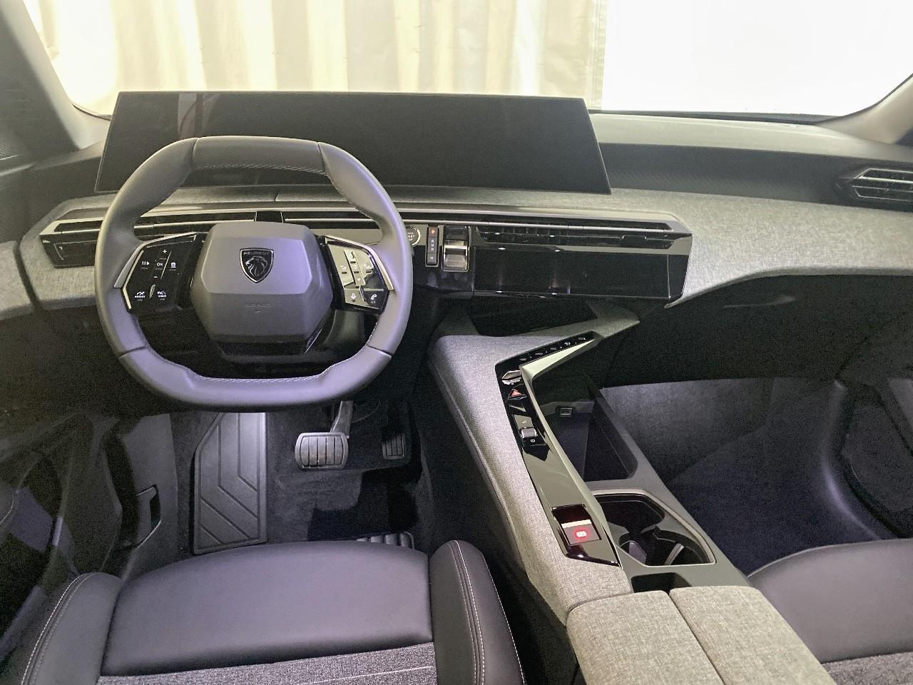 Peugeot 5008 hybrid 145 ch e-dcs6 allure — photo 8